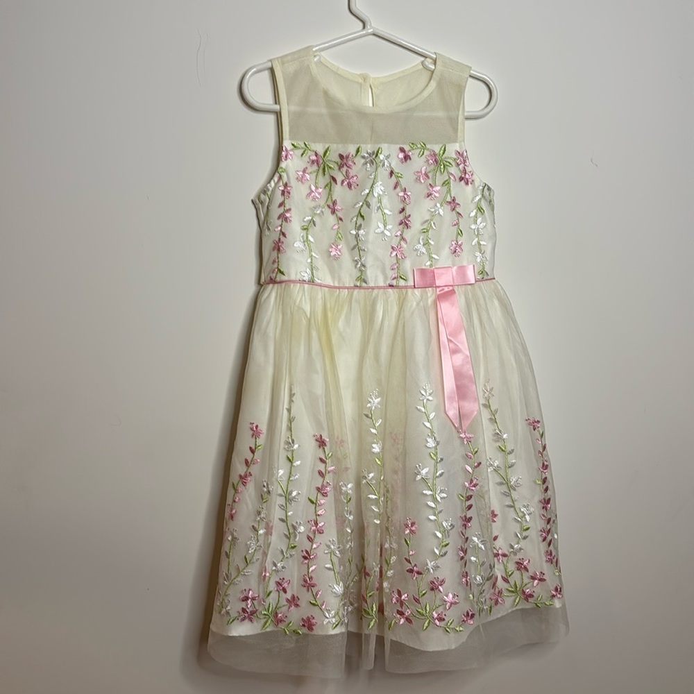 Jona Michelle cream sleeveless dress with pink and white flowers size 6